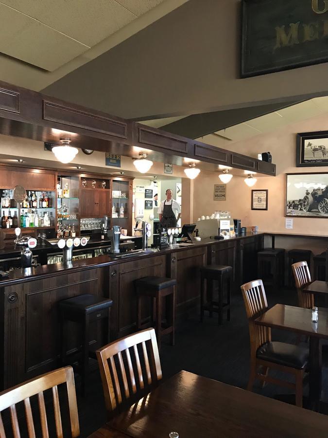 Craythornes Halswell Hotel Крайстчърч Екстериор снимка